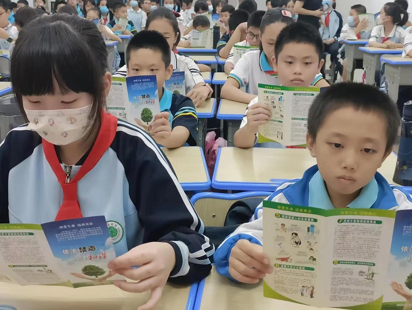 加密货币赌场排行榜
“喜迎二十大 创建无毒品危害的自贸港”禁毒宣传进校园系列活动