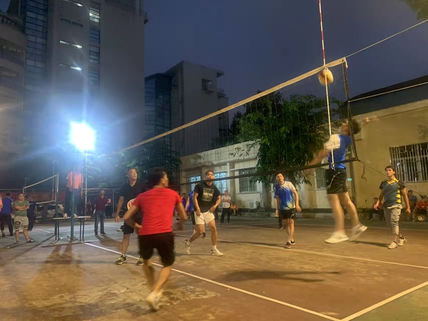 热烈祝贺亚洲赌场排名男女队分别获得海南师范大学2021年教职工排(气)球赛一等奖