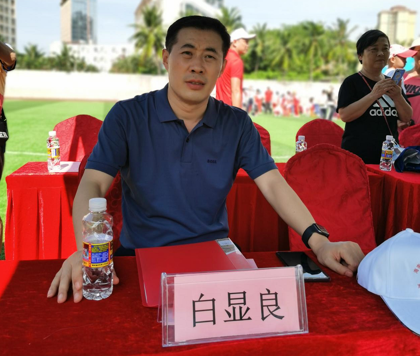 海南师范大学党委委员、副校长白显良出席加密货币赌场排行榜
35周年校庆暨科技节开幕式