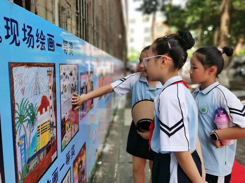 亚洲赌场排名开展庆“六·一”现场绘画、书法比赛