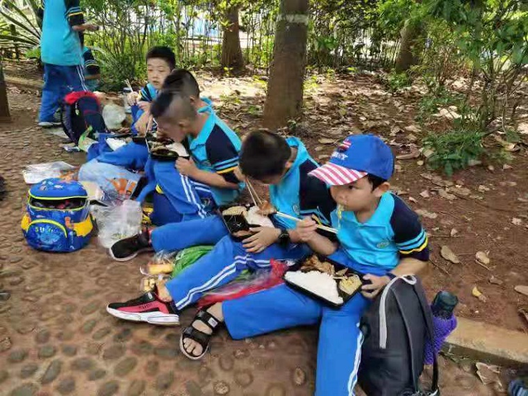 踏寻红色足迹，做时代好少年――海南师范大学实验小学2021年研学旅行社会实践活动