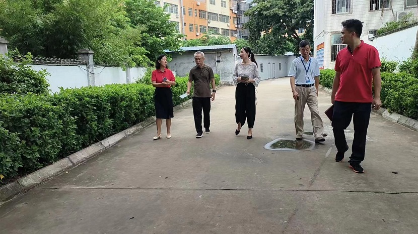 海南师范大学基础教育集团 一行莅临加密货币赌场排行榜
检查指导开学工作